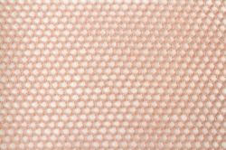 TYL PARUKOVÝ základní "hráškový" hrubý bavlněný
detail - barva (2) střední blond (tělová)
© Fischbach & Miller